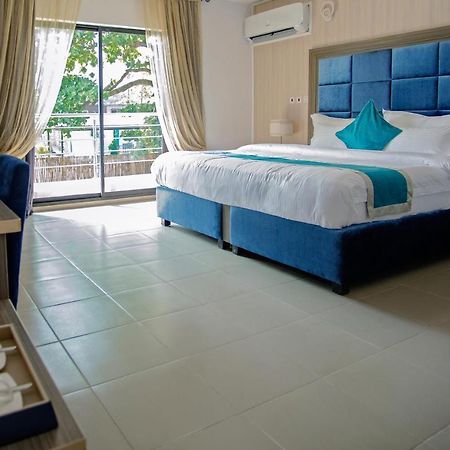 Riviera Suites Лагос Экстерьер фото
