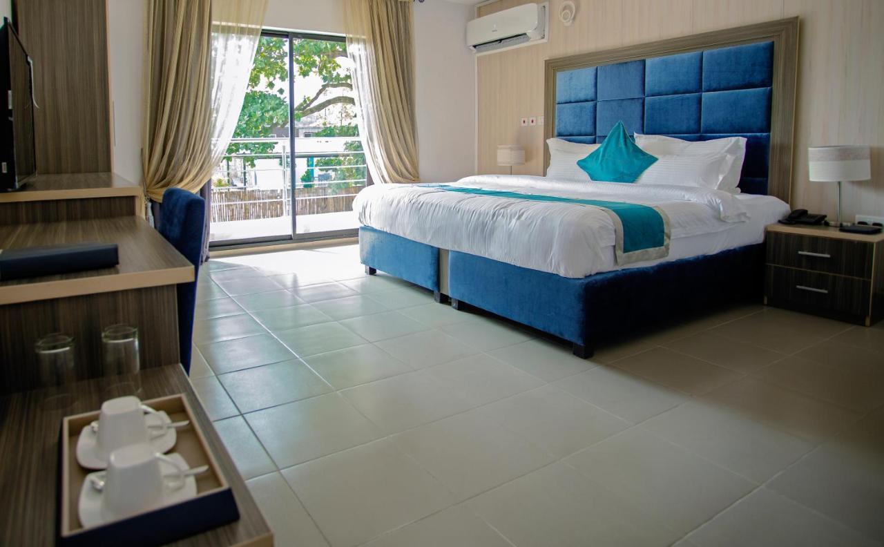 Riviera Suites Лагос Экстерьер фото