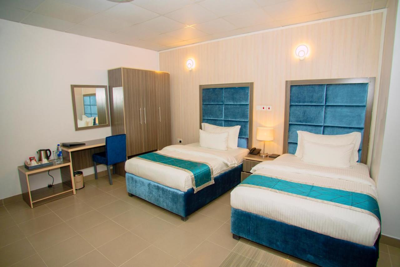 Riviera Suites Лагос Экстерьер фото